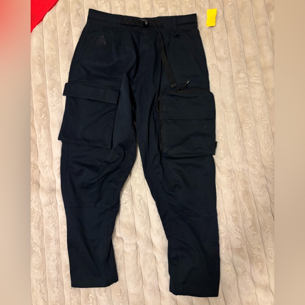 Nike ACG Black Cargo Pants Size Small